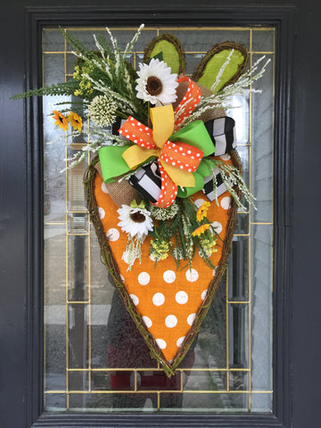 Spring Carrot Door Hanger